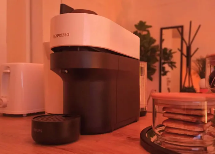 アパート Sunset Lovers - Wifi - Netflix ナンシー